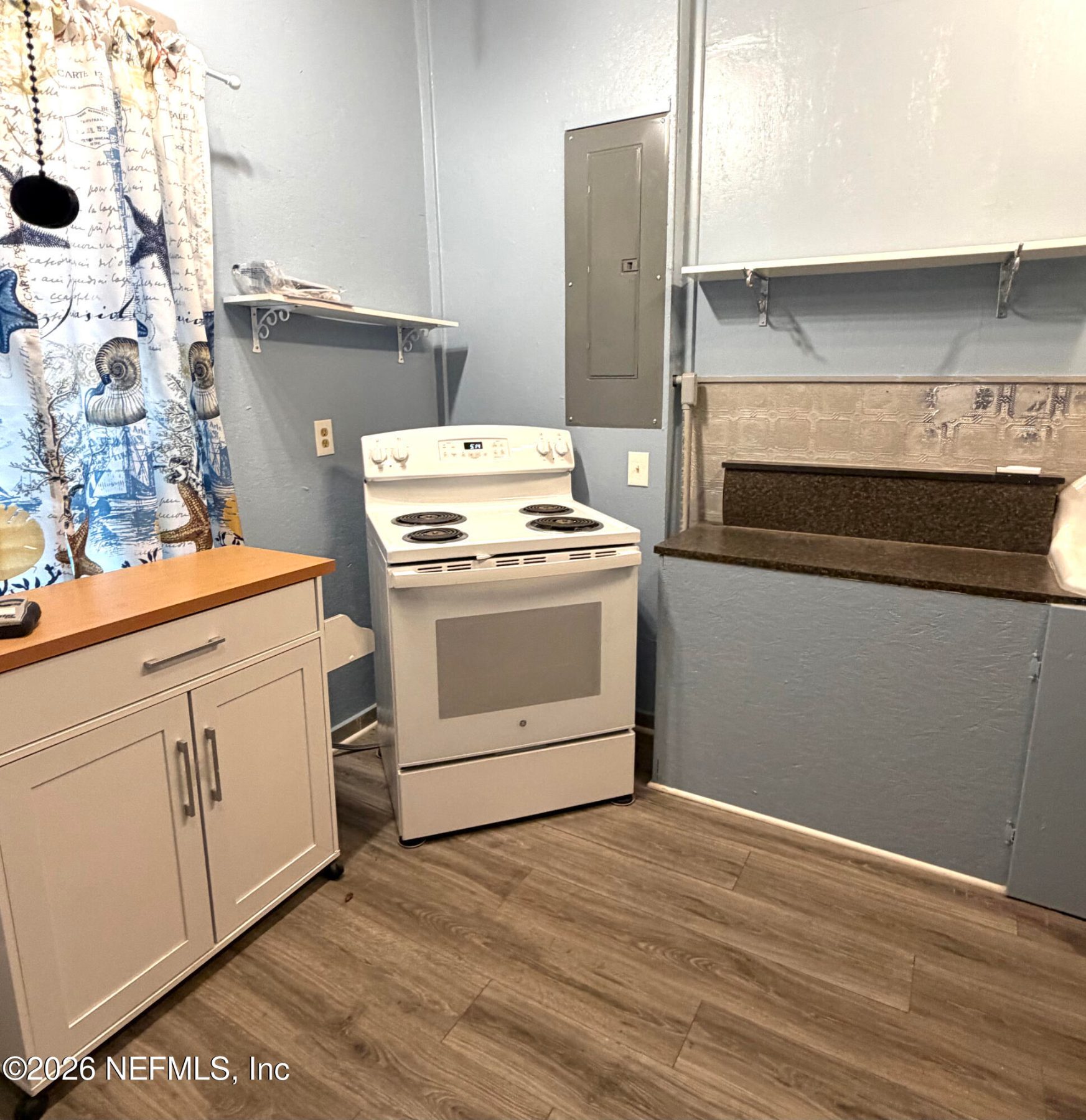 Kitchen range